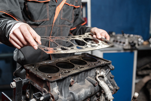 Head Gasket Failure and Overheating: When Does It Become Serious Engine Repair?